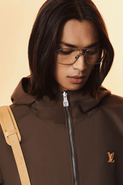 Look 10